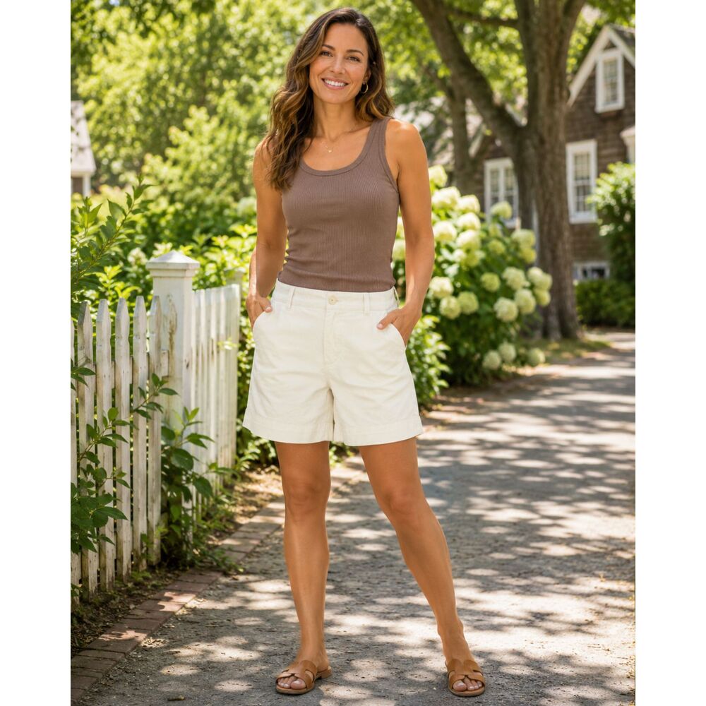 American Eagle Womens Size 12 White Midi Stretch Chino Shorts Summer Beach